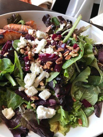 Jose's Bar And Grill